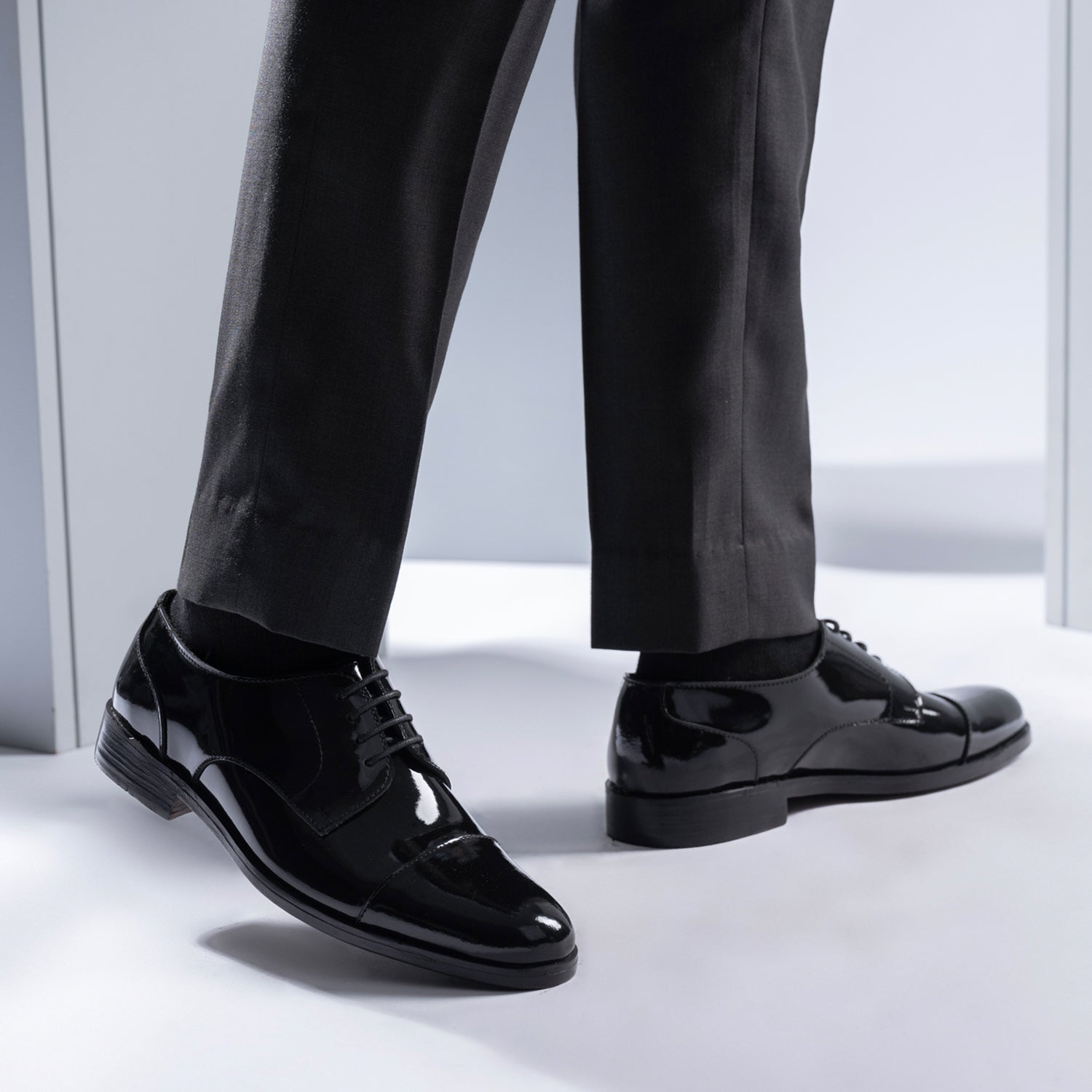 Attorney Derby Black Patent Leather Shoes 9