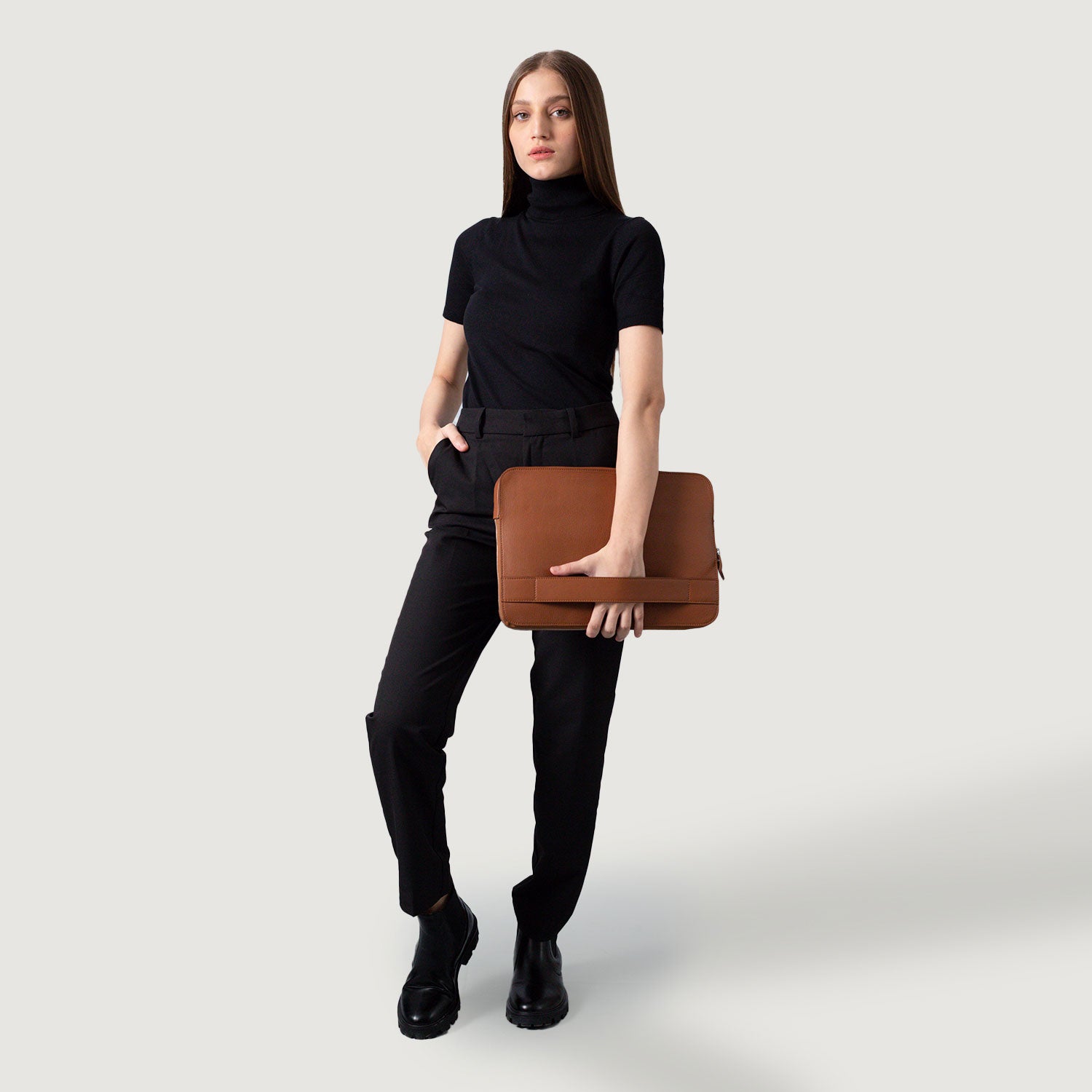 The Baxter Brown Leather Laptop Sleeve 2