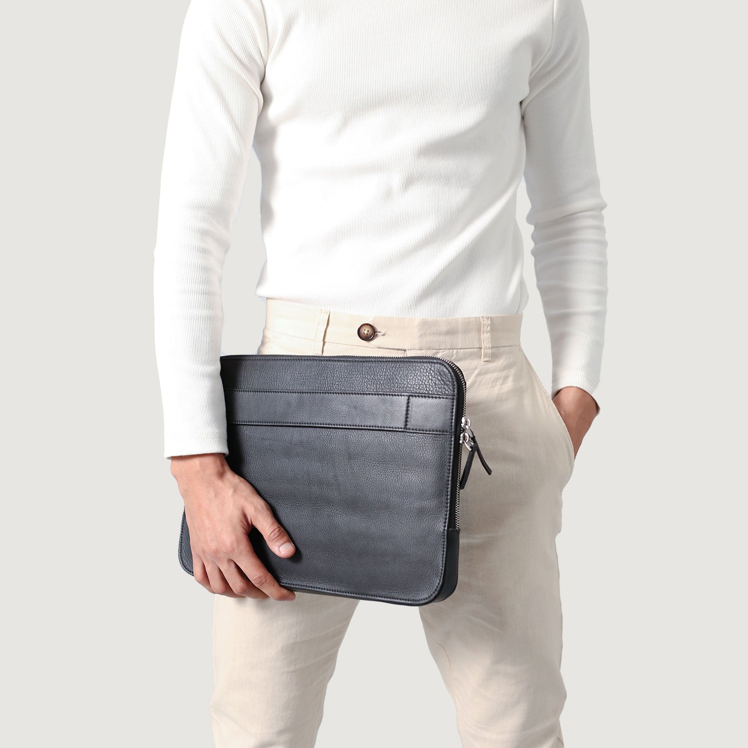 The Baxter Black Leather Laptop Sleeve 5
