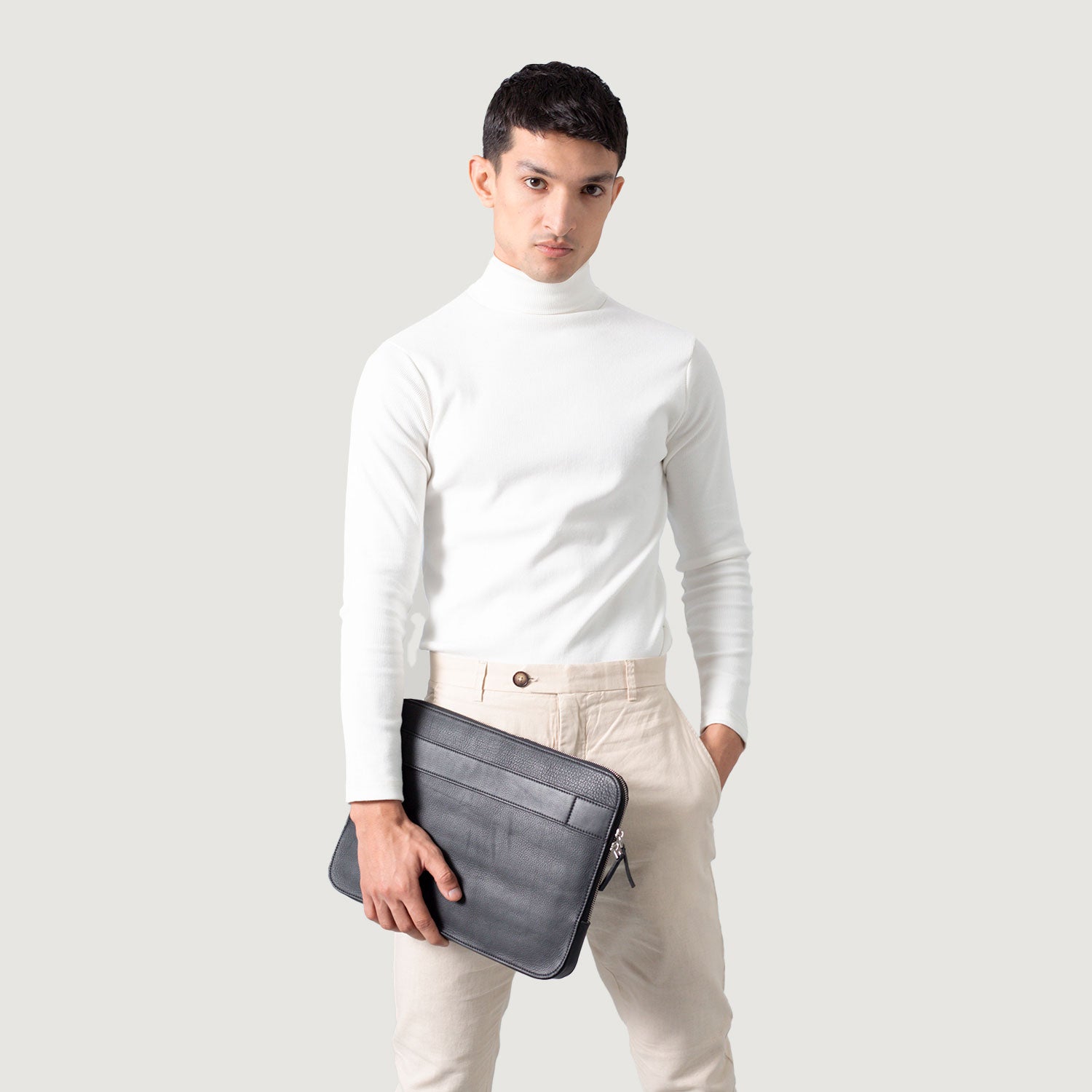 The Baxter Black Leather Laptop Sleeve 9